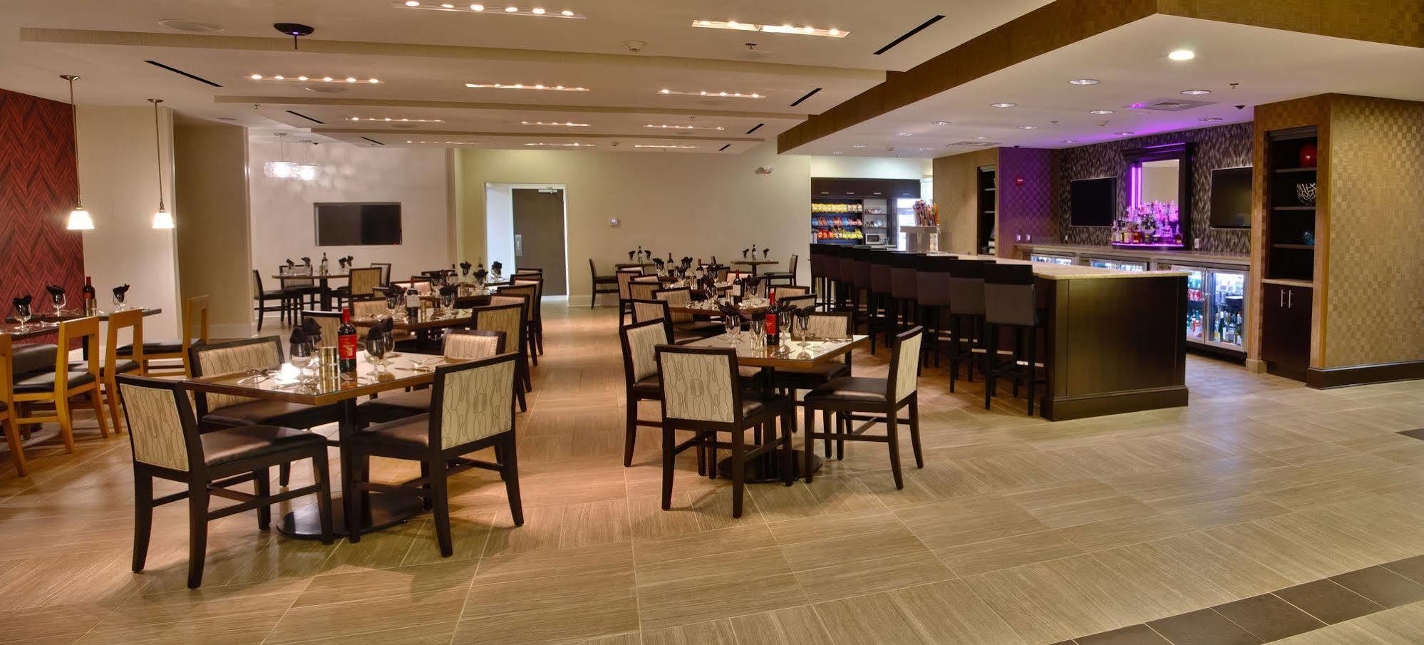 Holiday Inn Charlotte Airport By Ihg Zewnętrze zdjęcie